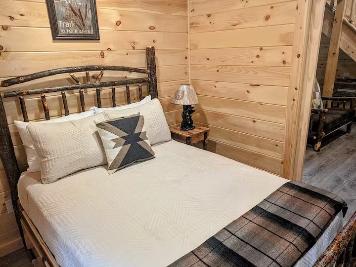 Cabin bedroom